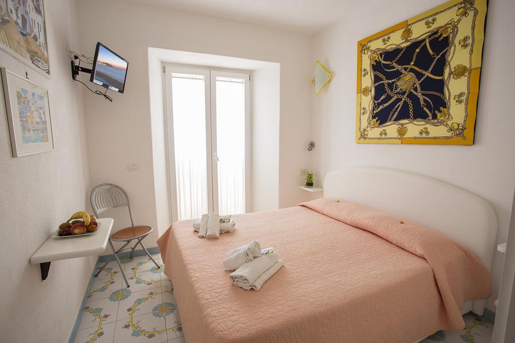 B&B Celestina Ischia Lacco Ameno  Quarto foto